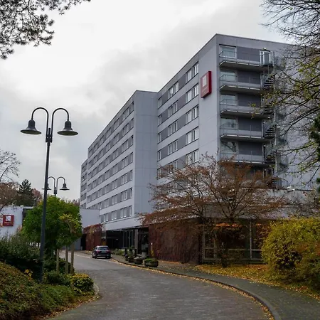 法兰克福市南莱昂纳多酒店