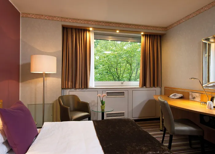 Hotel Leonardo Frankfurt South 4*