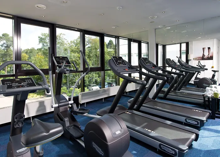 Hotel Leonardo Frankfurt South 4*