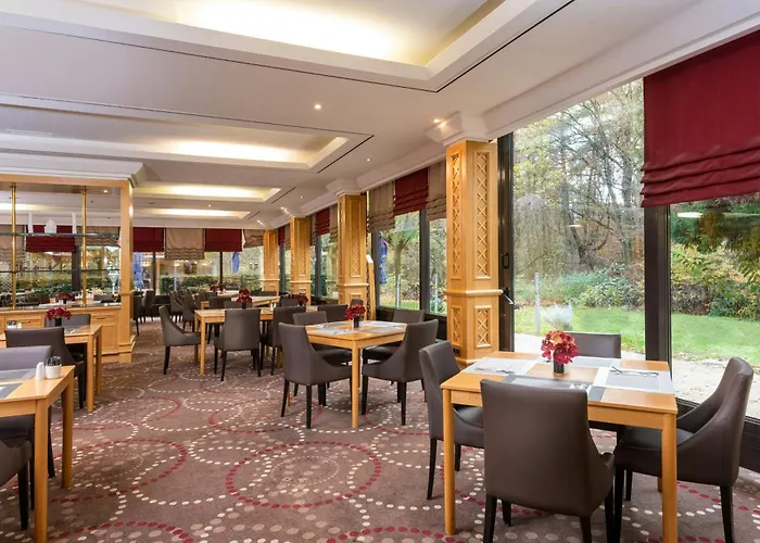 Hotel Leonardo Frankfurt South 4*