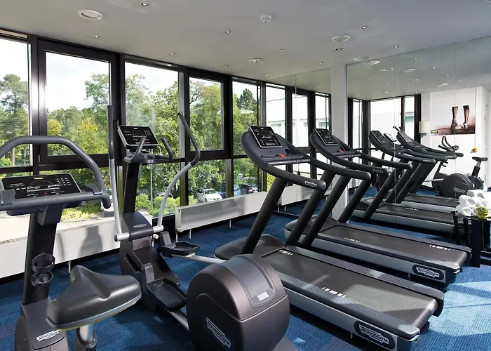 Hotel Leonardo Frankfurt South 4*
